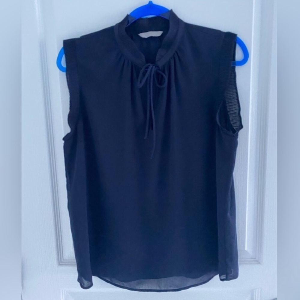 H&M Sleeveless Blouse
